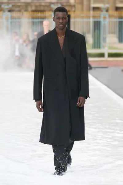 Look 46